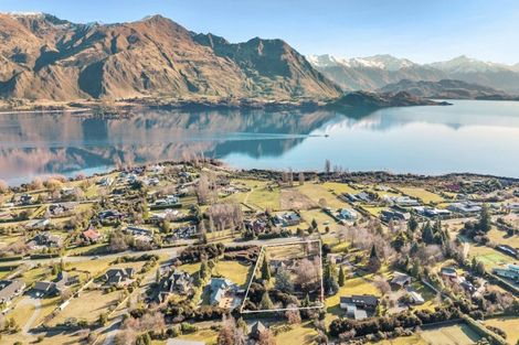Photo of property in 261 Beacon Point Road, Wanaka, 9305