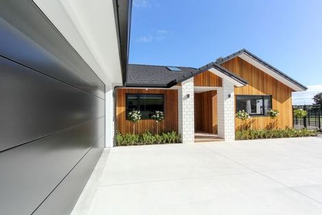 Photo of property in 6 Francis Douglas Drive, Westown, New Plymouth, 4310