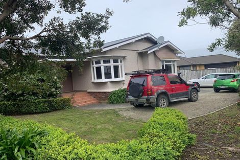 Photo of property in 68 Roberts Line, Kelvin Grove, Palmerston North, 4414