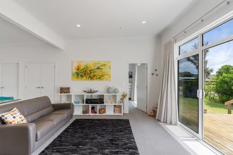 Photo of property in 99 Vista Paku, Pauanui, Hikuai, 3579