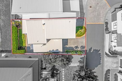 Photo of property in 5 Latimer Way, Petone, Lower Hutt, 5012