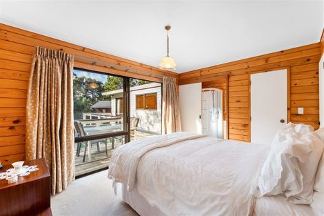 Photo of property in 14 Chardon Place, Henderson, Auckland, 0612