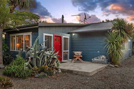 Photo of property in 20 Ferry Road, Woodend Beach, Kaiapoi, 7691