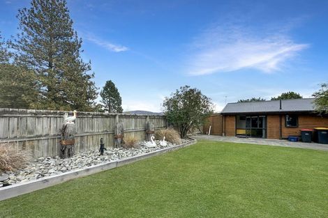 Photo of property in 32 Omahau Crescent, Twizel, 7901