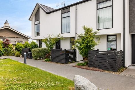 Photo of property in 2/8 New Brighton Road, Shirley, Christchurch, 8061