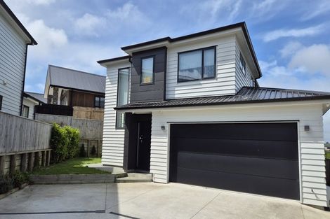 Photo of property in 1 Opaoa Way, Aotea, Porirua, 5024