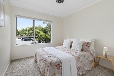 Photo of property in 12 Florio Terrace, Tawa, Wellington, 5028