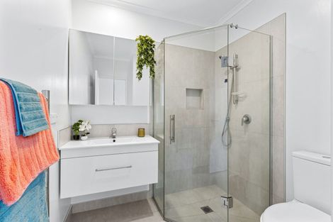 Photo of property in 30d Elizabeth Street, Orewa, 0931
