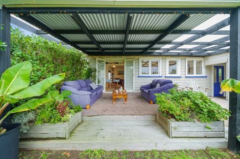 Photo of property in 13 Anga Street, Tangimoana, 4822