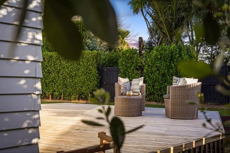 Photo of property in 1/86 Tirimoana Road, Te Atatu South, Auckland, 0602