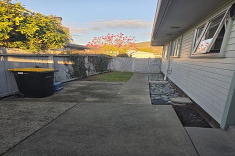 Photo of property in 3 Newall Avenue, Stoke, Nelson, 7011