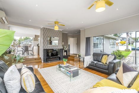 Photo of property in 11 Gregory Place, Mount Roskill, Auckland, 1041
