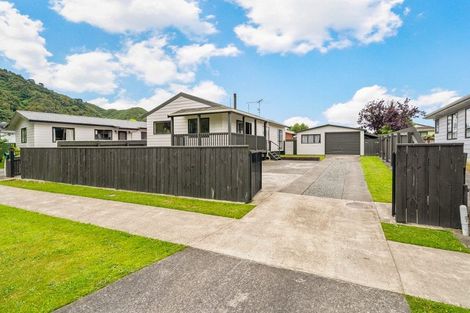 Photo of property in 94 Totara Park Road, Totara Park, Upper Hutt, 5018