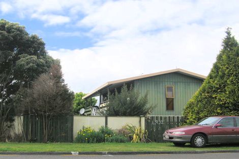 Photo of property in 190 Ngatai Road, Otumoetai, Tauranga, 3110