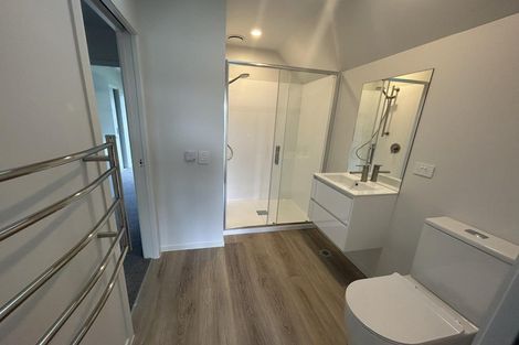 Photo of property in 9/7 Wainuiomata Road, Wainuiomata, Lower Hutt, 5014