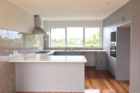 Photo of property in 26 Waimana Avenue, Northcote Point, Auckland, 0627