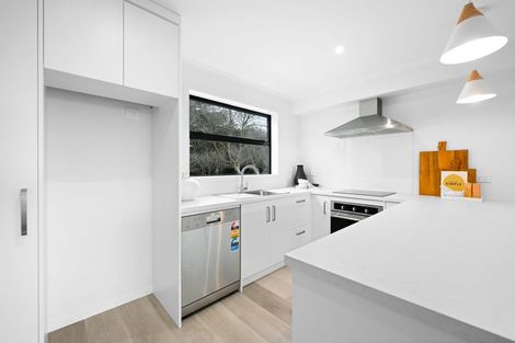 Photo of property in 1/12 Ruakiwi Road, Hamilton Lake, Hamilton, 3204