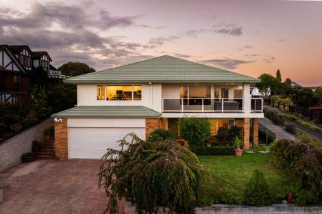 Photo of property in 76a Churchill Drive, Taradale, Napier, 4112