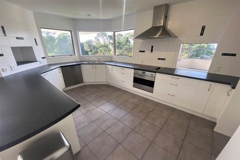 Photo of property in 73 Cliff Road, Torbay, Auckland, 0630