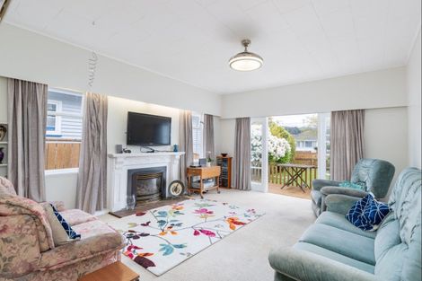 Photo of property in 23 Kowhai Avenue, Ebdentown, Upper Hutt, 5018