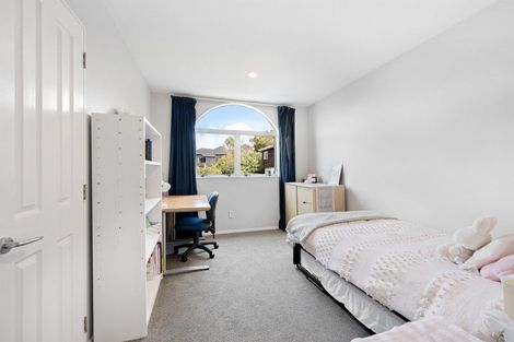 Photo of property in 20 Longmont Terrace, Churton Park, Wellington, 6037