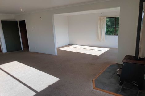 Photo of property in 152 Lone Kauri Road, Karekare, New Lynn, 0772