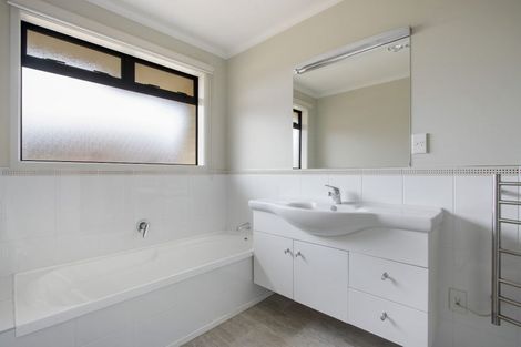 Photo of property in 55 Malta Crescent, Katikati, 3129