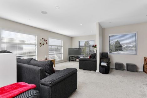 Photo of property in 7 Carex Way, Long Bay, Auckland, 0630