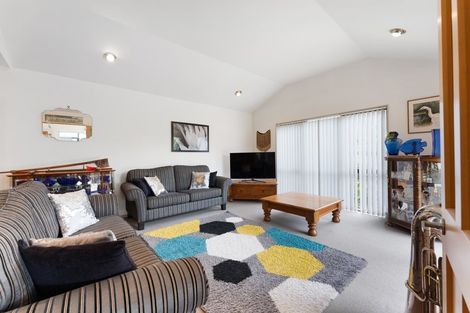 Photo of property in 87 Macarthur Street, Levin, 5510