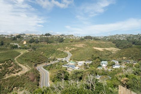 Photo of property in 7 Pine Hill Rise, Glenside, Wellington, 6037