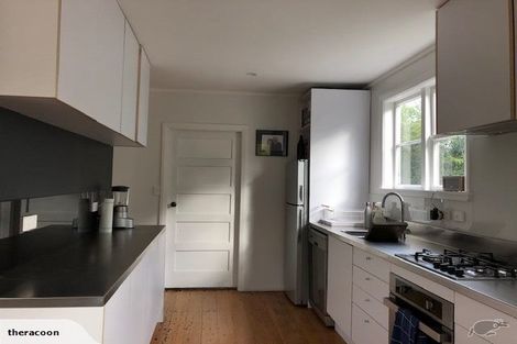 Photo of property in 1/45 Hutchinson Avenue, New Lynn, Auckland, 0600