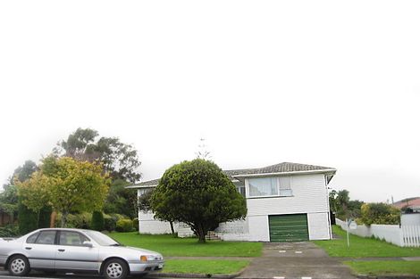 Photo of property in 150 Gossamer Drive, Pakuranga Heights, Auckland, 2010