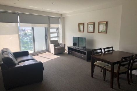 Photo of property in Summit Apartments, 2/184 Molesworth Street, Thorndon, Wellington, 6011