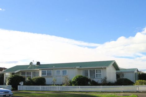 Photo of property in 28 Wycliffe Street, Onekawa, Napier, 4110
