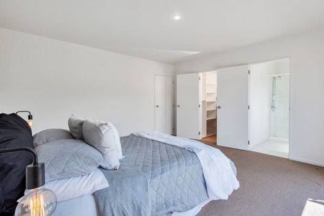 Photo of property in 3/70 Fernhill Way, Oteha, Auckland, 0632