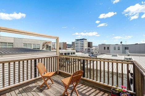 Photo of property in Chatsworth Flats, 6/23 Pirie Street, Mount Victoria, Wellington, 6011