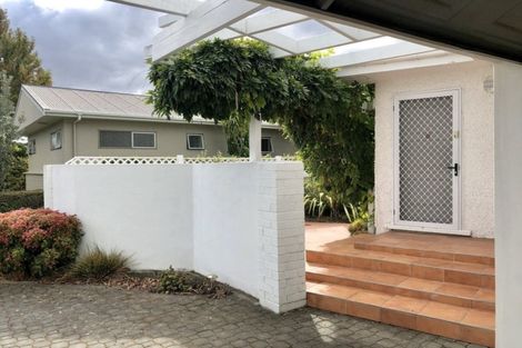 Photo of property in 3 Cambridge Terrace, Taradale, Napier, 4112