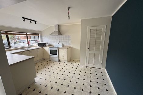 Photo of property in 6 Flinders Place, Johnsonville, Wellington, 6037