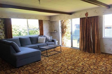 Photo of property in 155 School Road, Clive, 4102