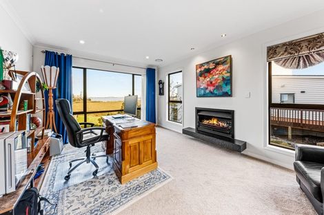 Photo of property in 44a Bannings Way, Hobsonville, Auckland, 0618