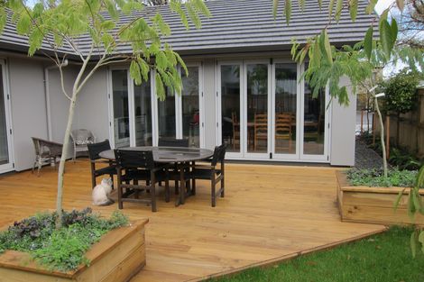 Photo of property in 35 Union Street, Hokowhitu, Palmerston North, 4410