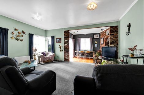 Photo of property in 31 Tayler Street, Eltham, 4322