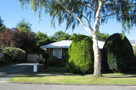 Photo of property in 6 Bevington Street, Avonhead, Christchurch, 8042