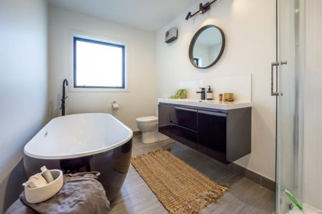 Photo of property in 8 Jahan Lane, Cashmere, Christchurch, 8022