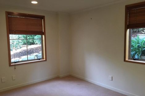 Photo of property in 8 Rosella Place, Murrays Bay, Auckland, 0630