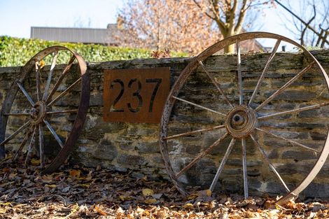 Photo of property in 237 Arrowtn-lke Hayes Road, Lake Hayes, Queenstown, 9371