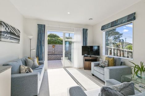 Photo of property in 18 Mandalay Terrace, Khandallah, Wellington, 6035