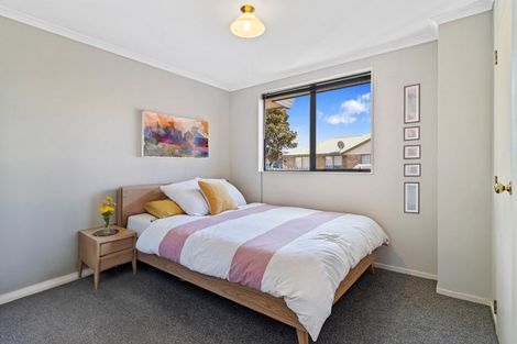 Photo of property in 38 Diomede Glade, Flagstaff, Hamilton, 3210