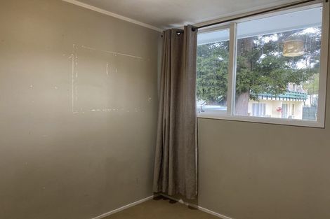 Photo of property in 2/12 Wood Street, Wallaceville, Upper Hutt, 5018