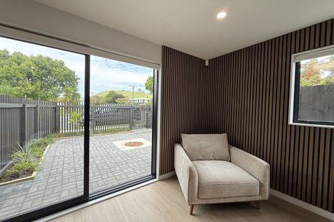 Photo of property in 1/9 Kamaka Road, Mangere Bridge, Auckland, 2022